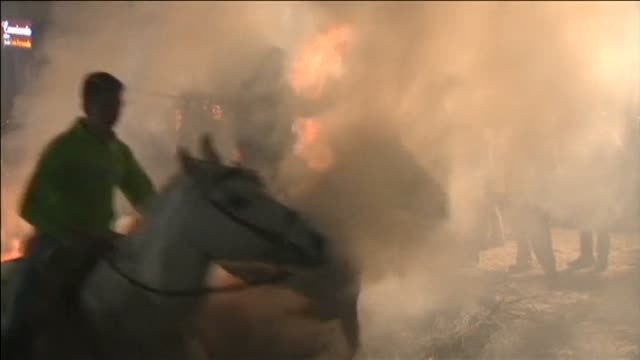 Las Luminarias: el rito de purificación de San Bartolomé de Pinares