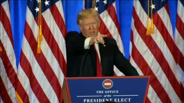 Trump llama agujeros de mierda a El Salvador y Haití