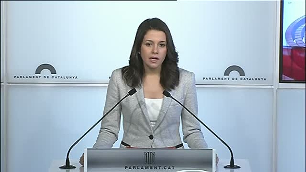 Arrimadas sobre las últimas dimisiones catalanas: "Es el sálvese quien pueda del procés"