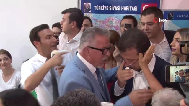 CHP İstanbul Büyükşehir Belediye Başkan Adayı Ekrem İmamoğlu oyunu kullandı
