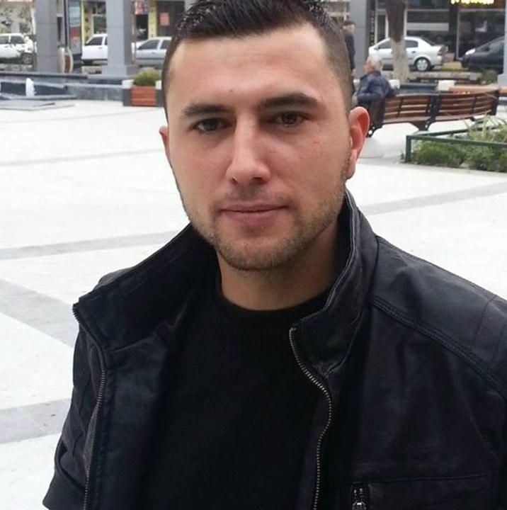 Kendisine para vermeyen annesini kafasına taşla vurarak öldürdü