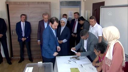 Bakan Albayrak oyunu kullandı