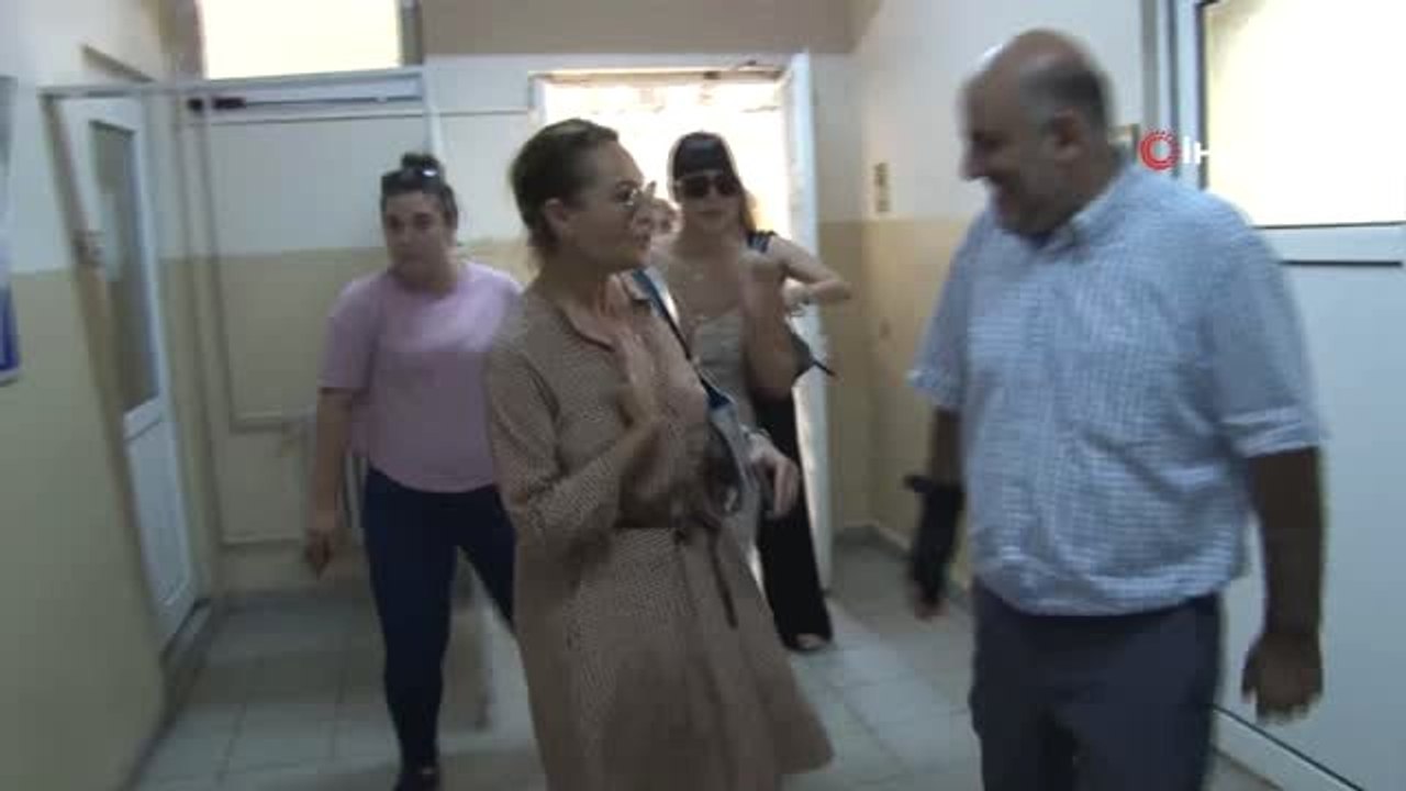 Ünlü sanatçı Hülya Avşar, oyunu kullandı