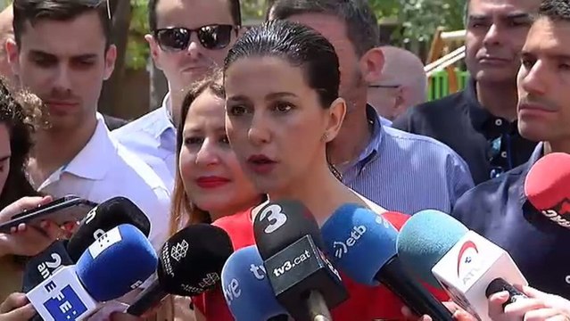 Arrimadas insiste en que Ciudadanos no se abstendrá para facilitar la investidura de Sánchez