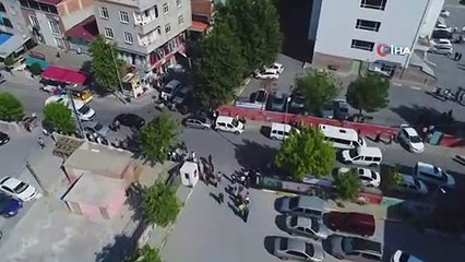 18 Bin 450 Seçmenin Oy Kullanacağı Okuldaki Yoğunluk Havadan Görüntülendi