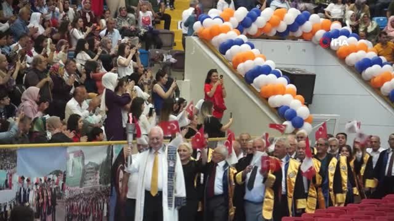 Avrasya'da muhteşem mezuniyet töreni