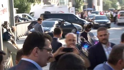 Binali Yıldırım, AK Parti İstanbul İl Başkanlığı'na geldi