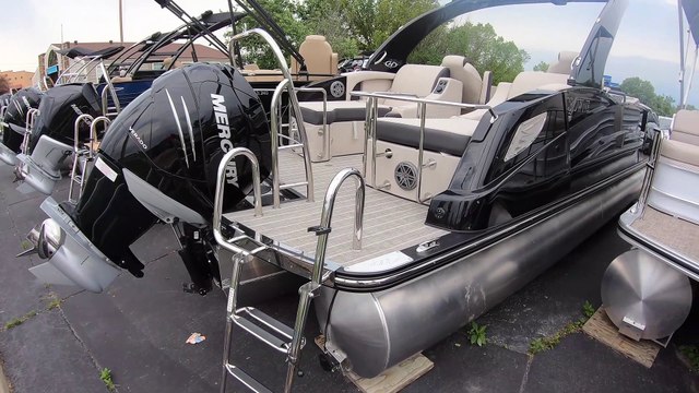 LUXURY CROWNE | 2019 Harris Crowne 250 @ MarineMax Lake of the Ozarks, Missouri