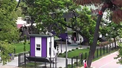 'Ters Ev' Vatandaşları İlgi Odağı Oldu