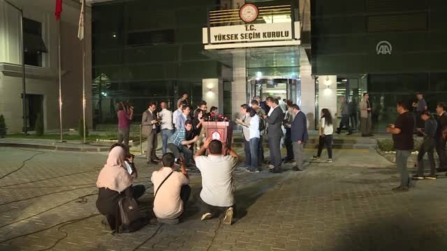 YSK Başkanı Güven: İtiraz süreci var. İtiraz süreçleri bittiğinde, mazbata hak edene teslim...