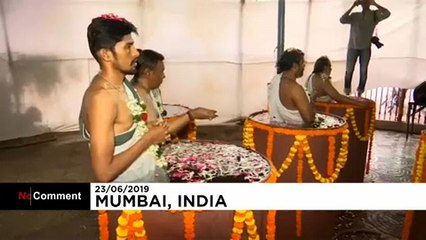 Incantations à la divinité de la pluie à Bombay