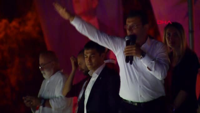 EKREM İMAMOĞLU, BEYLİKDÜZÜ'NDE TOPLANAN KALABALIĞA SESLENDİ