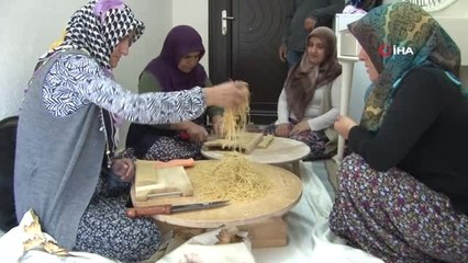 Kadınların kışlık hazırlıkları erken başladı