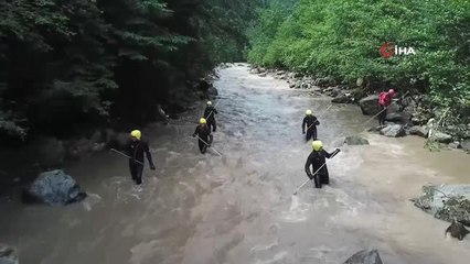 Selde kaybolan 2 kişinin aramalarına devam ediliyor