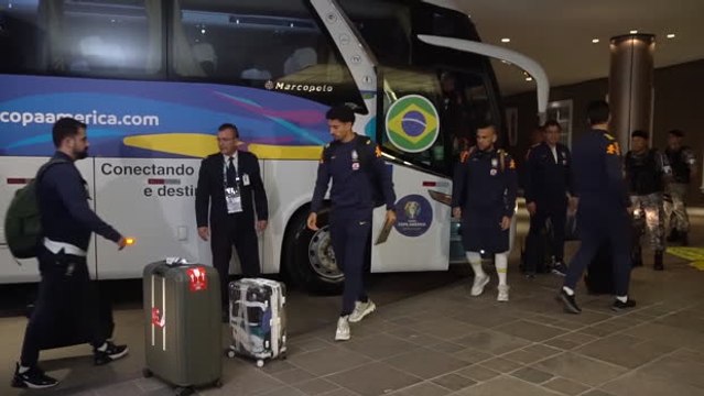 Brazil arrive at hotel in Porto Alegre
