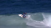 Gran espectáculo sobre las olas en el campeonato mundial de surf en Brasil