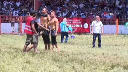 Arşiv -658 yıllık efsanede ödüller belli oldu: başpehlivana 51 bin TL