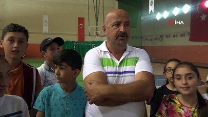 Golfçüler halı ve fileyle şampiyonaya hazırlanıyorlar