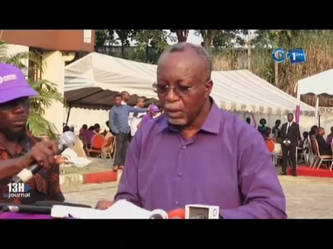 RTG/Politique- Le président des sociaux démocrates Gabonais remercie la population du 5ème arrondissement pour leur soutien lors des législatives.