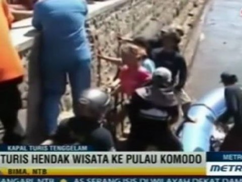 Un ferry naufrága en Indonesia con 25 pasajeros a bordo.