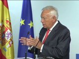 Margallo apoya la decisión de la UE de permitir el envío de armas a los kurdos