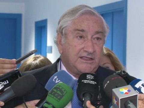 El consejero madrileño de Sanidad asegura que los sanitarios que atendieron a Pajares son sometidos a controles