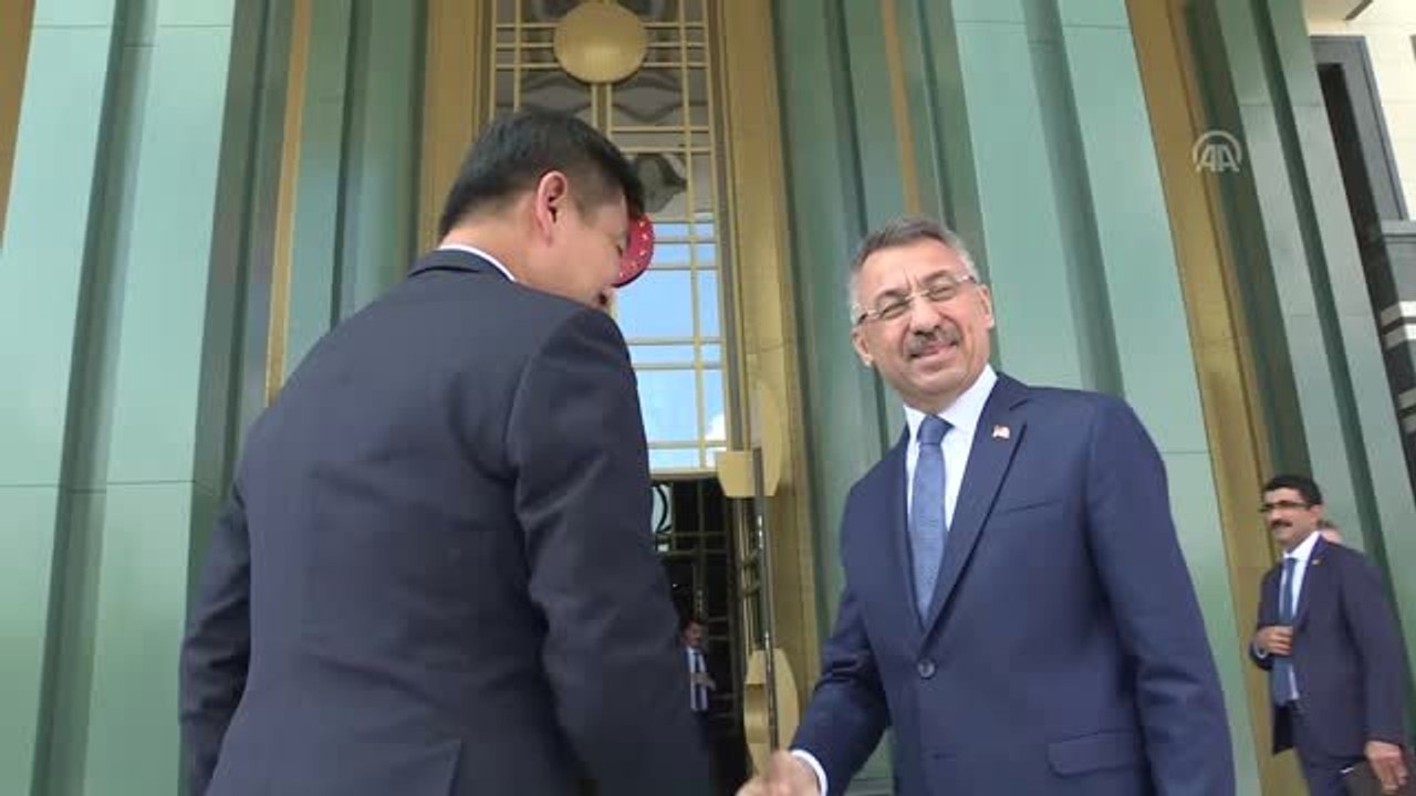 Cumhurbaşkanı Yardımcısı Oktay, Singapur Parlamento Başkanı Tan Chuan-Jin ile görüştü