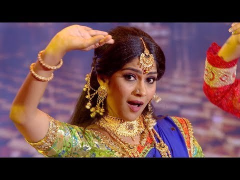 അതി മനോഹരമായ നൃത്ത ചുവടുകളുമായി സ്വാസികയും സംഘവും | FCA 2017 | Viral Cuts | Flowers