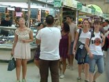 Los mercados tradicionales buscan moderar la entrada de turistas