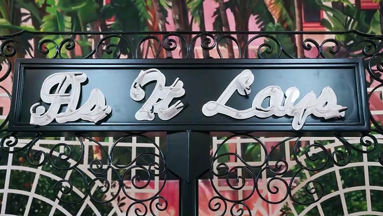 Savoir-faire : les secrets de confection du sac Louis Vuitton par l'artiste Alex Israel - Atelier