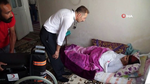 Kangren olan bacağı kesilmişti, tekerlekli sandalyeye kavuştu