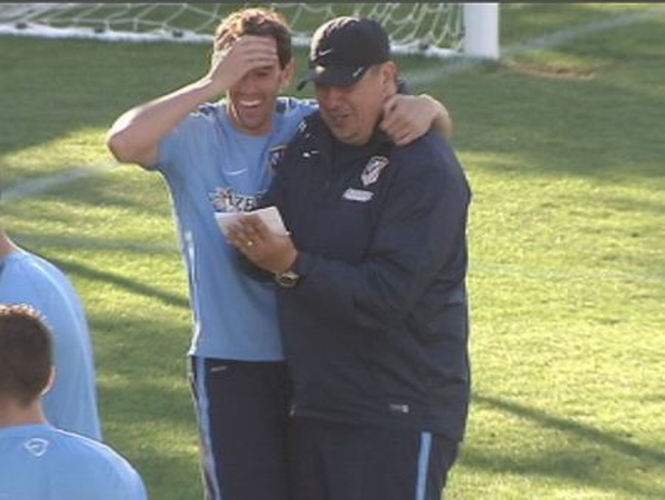 Los rojiblancos se divierten antes del encuentro contra el Galatasaray