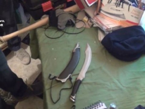 Detenidos tres falsos guardias civiles por numerosos robos con violencia