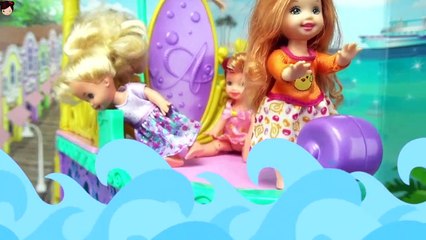 Toddler Elsa Anna Sleepover in Princess Ariel Royal Ship Playset - Kids  Fun Toy Show