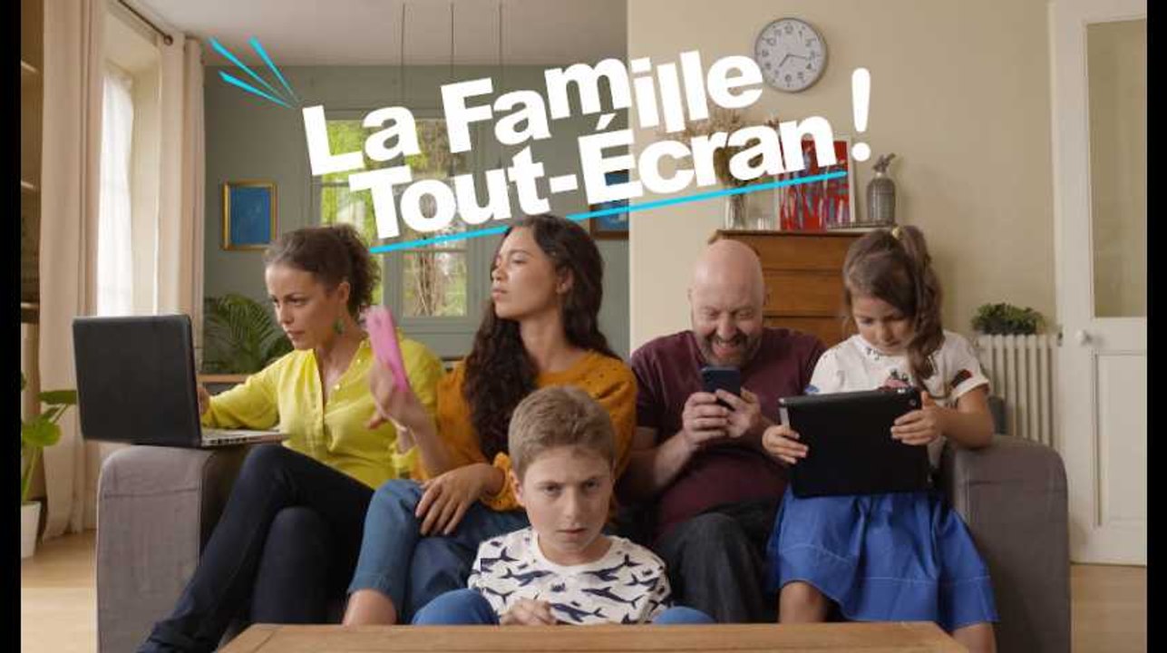 La famille tout écran - Pas d'écrans en mangeant