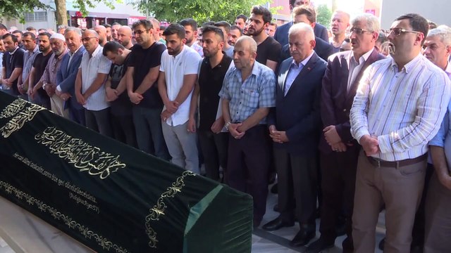 Binali Yıldırım cenaze törenine katıldı - İSTANBUL