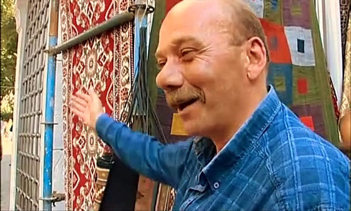 Enrico macias : On l'appelle l'oriental - Repotage exclusif  2015