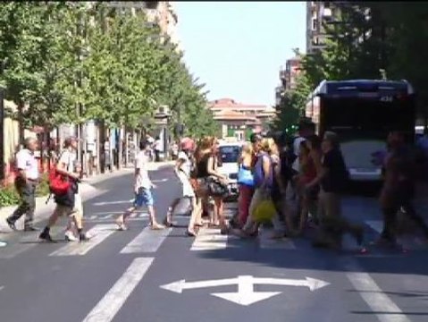 Indignación entre los granadinos por la escasa duración de los semáforos