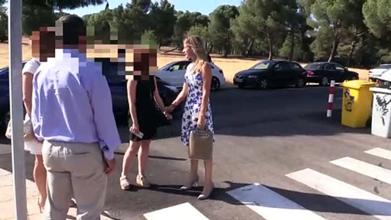 Así se comporta Begoña Gómez con las alumnas del máster que co-dirige