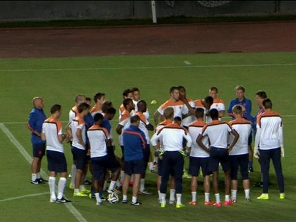 Costa Rica y Holanda, un cara a cara al rojo vivo