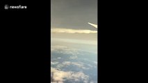 Un avion de ligne décharge son essence en plein ciel au-dessus de la mer avant un atterrissage d'urgence à Los Angeles