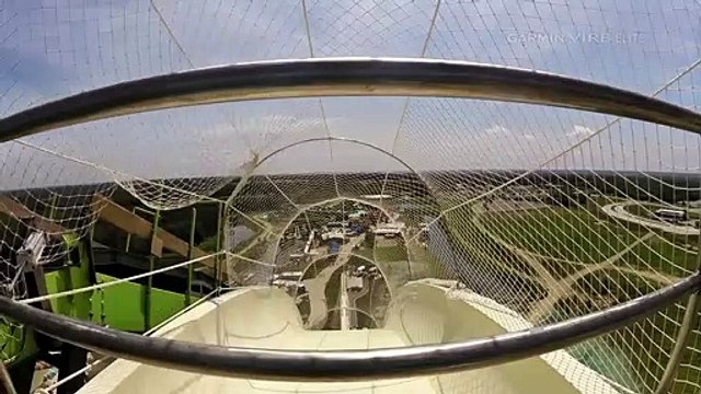 Ce toboggan à eau est incroyable : le plus haut du monde...