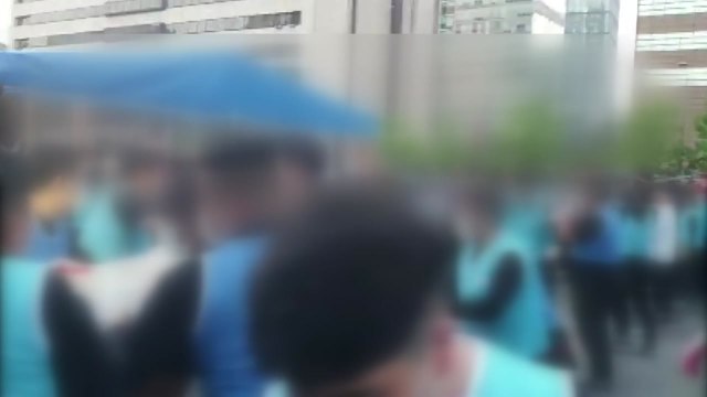 [속보] 대한애국당 '광화문 천막' 강제 철거 진행 중...충돌 우려 / YTN