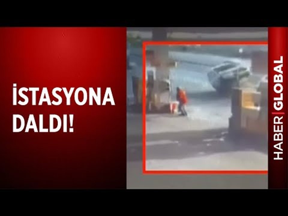 Benzin İstasyonuna Daldı