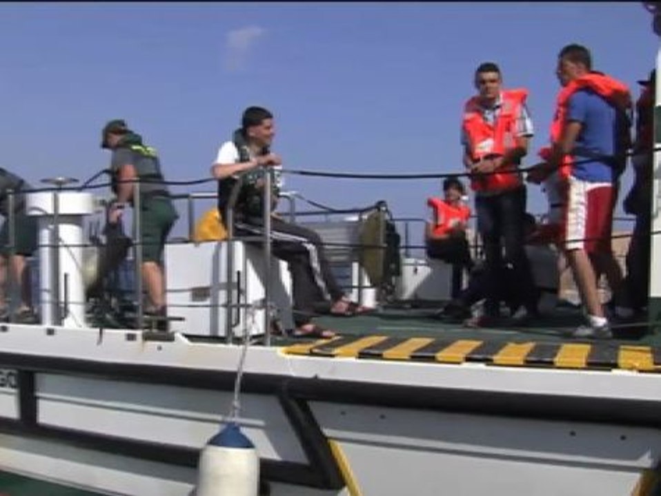 La Guardia Civil intercepta una patera con 11 inmigrantes en la isla de La Cabrera
