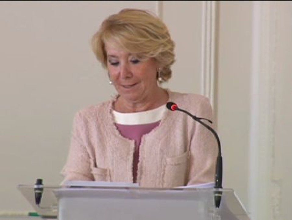 Esperanza Aguirre: "El virus del totalitarismo ha mutado en Podemos"