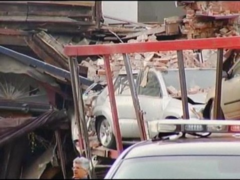 Muere una persona en Nueva York al empotrarse un camión en un restaurante