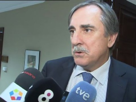 Valeriano Gómez manda callar a Durao Barroso