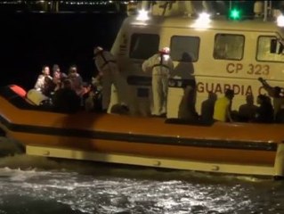 Download Video: Aumenta el flujo de inmigrantes en las costas italianas