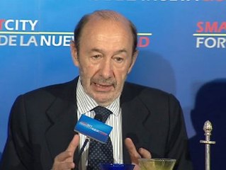 Download Video: Rubalcaba garantiza que el PSOE no romperá el consenso constitucional